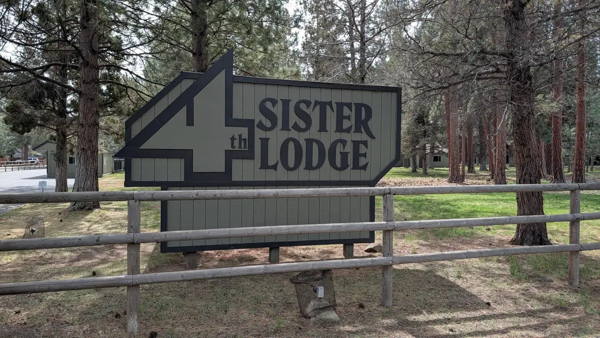 813 E Desperado Trail #UNIT 102, Sisters, OR 97759 - #1