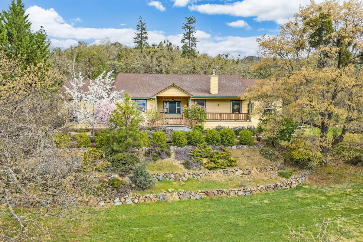 240 Mina Lane, Grants Pass, OR 97526 - #1