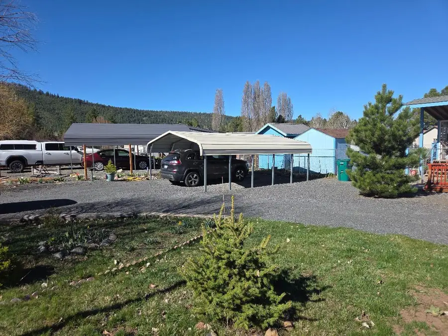 14204 Ravenwood Drive, Klamath Falls, OR 97601 - #3