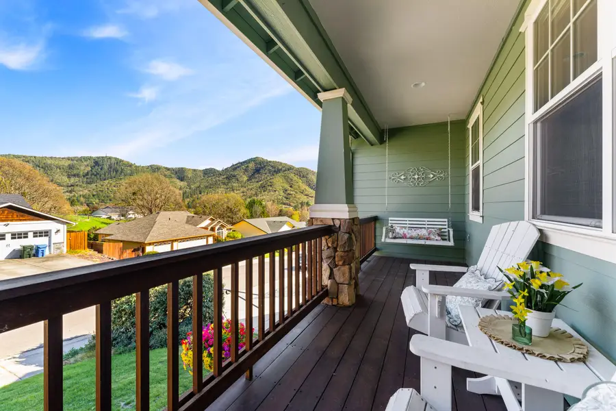 509 Cypress Avenue, Rogue River, OR 97537 - #3