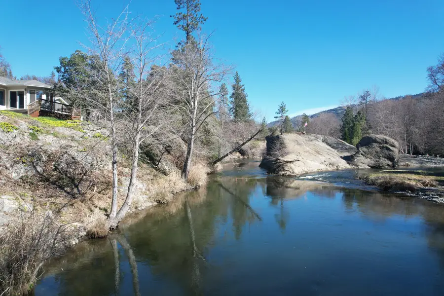 7255 Upper Applegate Road, Jacksonville, OR 97530 - #3