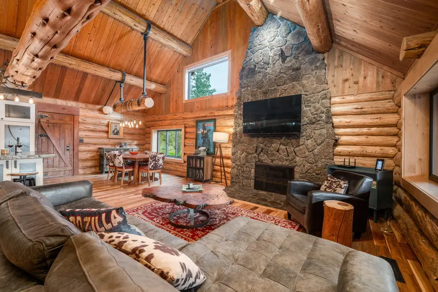 16011 Old Juniper Road, Sisters, OR 97759 - #2