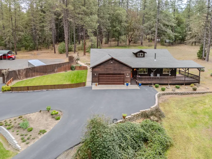4728 E Evans Creek Road, Rogue River, OR 97537 - #2