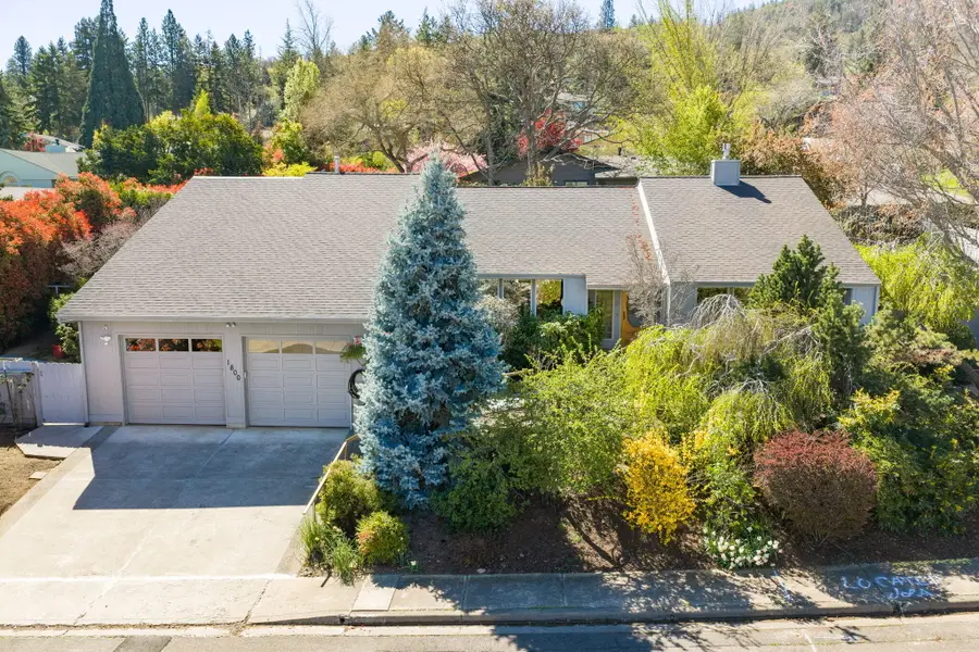 1800 Peachey Road, Ashland, OR 97520 - #2