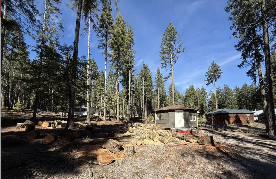 29511 Zollman Street, Klamath Falls, OR 97601 - #3