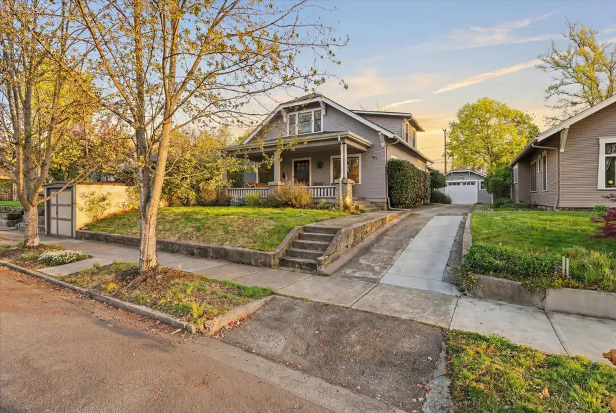 821 Minnesota Avenue, Medford, OR 97504 - #3