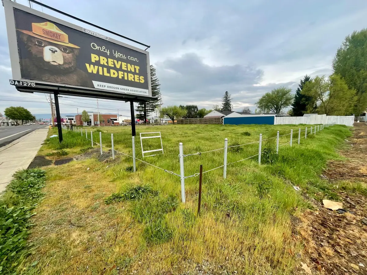 2535 W Main Street, Medford, OR 97501 - #1