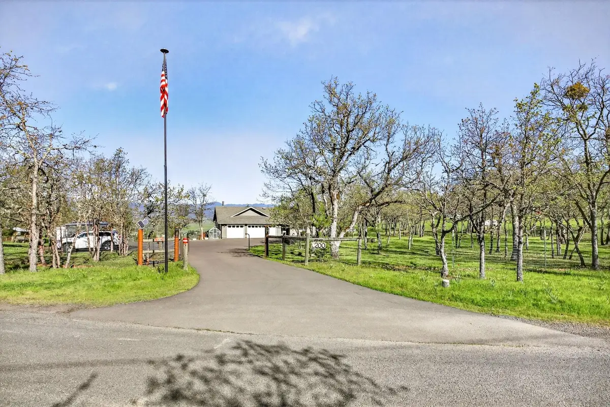 200 Mount Castle Drive, Eagle Point, OR 97524 - #1