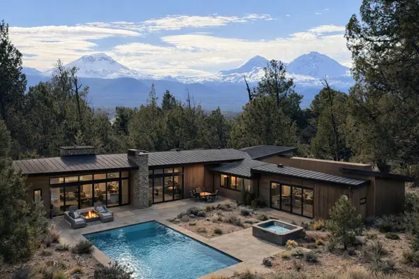 65900 Mariposa Lane, Bend, OR 97703