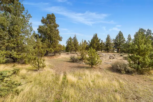 21224 Limestone Avenue, Bend, OR 97703