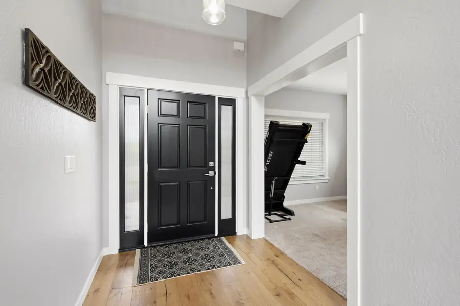 232 Willow Springs Drive, Talent, OR 97540 - #3