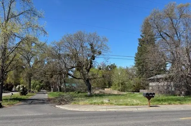 #2100, Medford, OR 97501 - #1