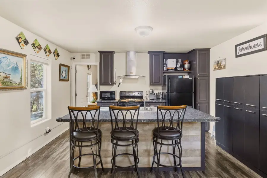 395 S Livingston Way, Grants Pass, OR 97526 - #2