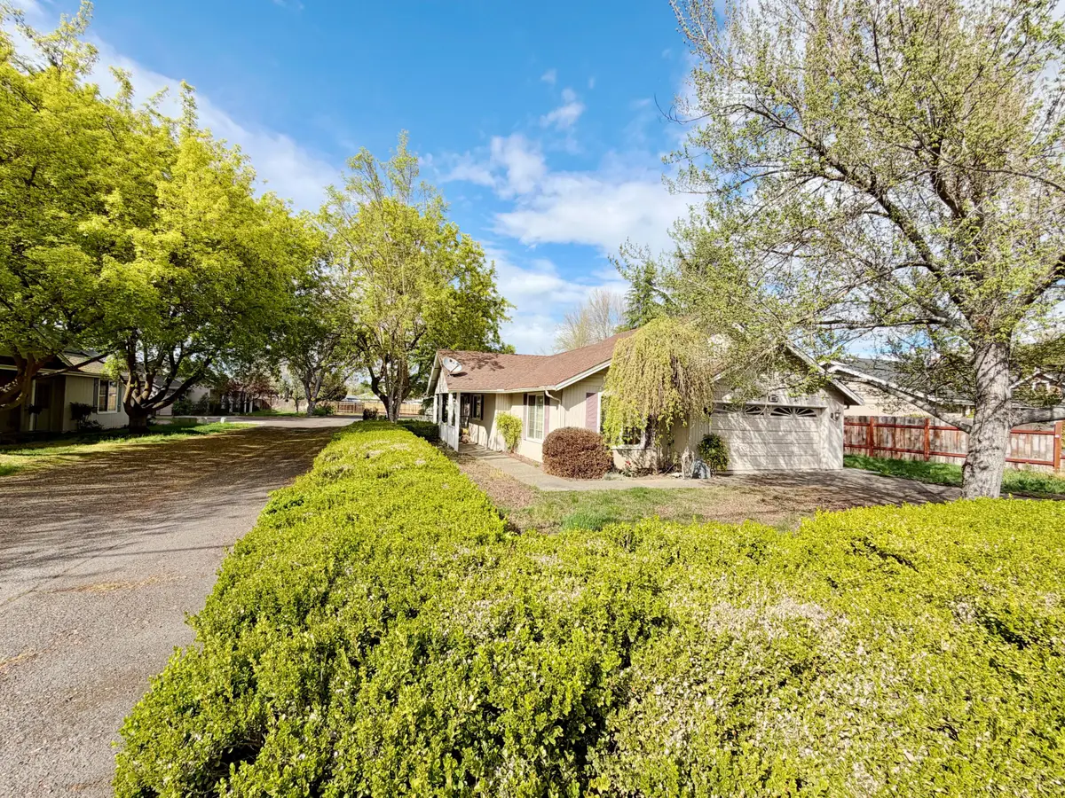 445 Midway Road, Medford, OR 97501 - #1