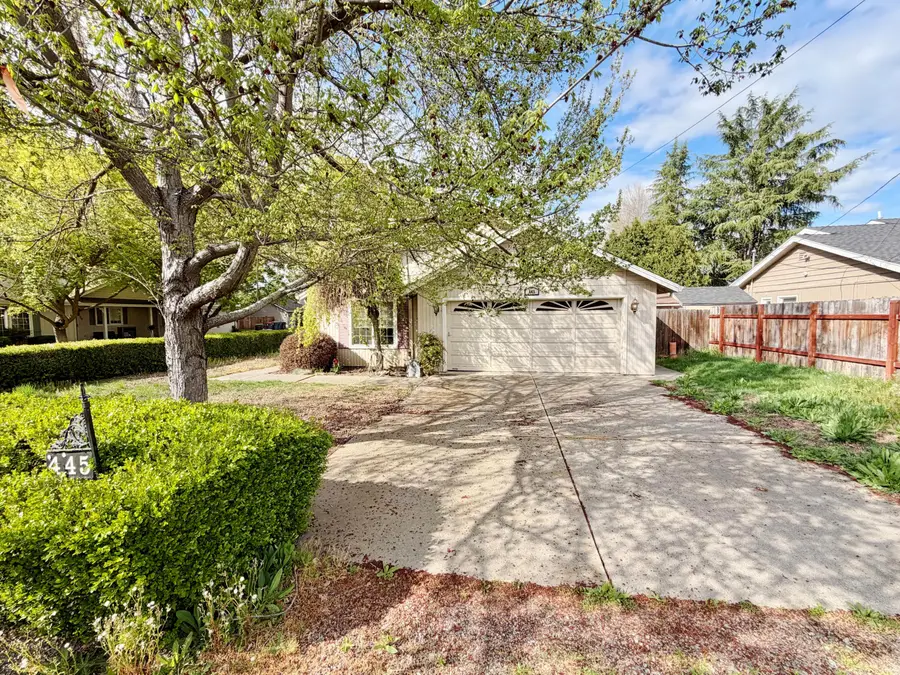 445 Midway Road, Medford, OR 97501 - #2