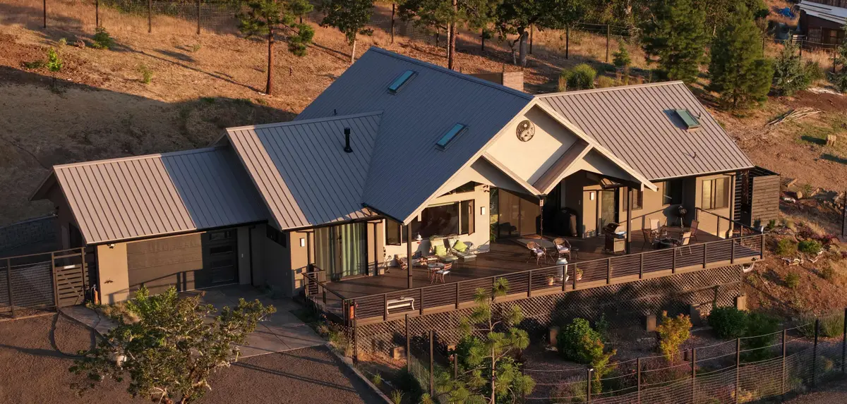 693 Ironwood Drive, Eagle Point, OR 97524 - #1