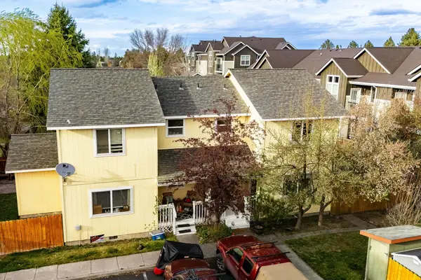 2044 NE Full Moon Drive # 6, Bend, OR 97701