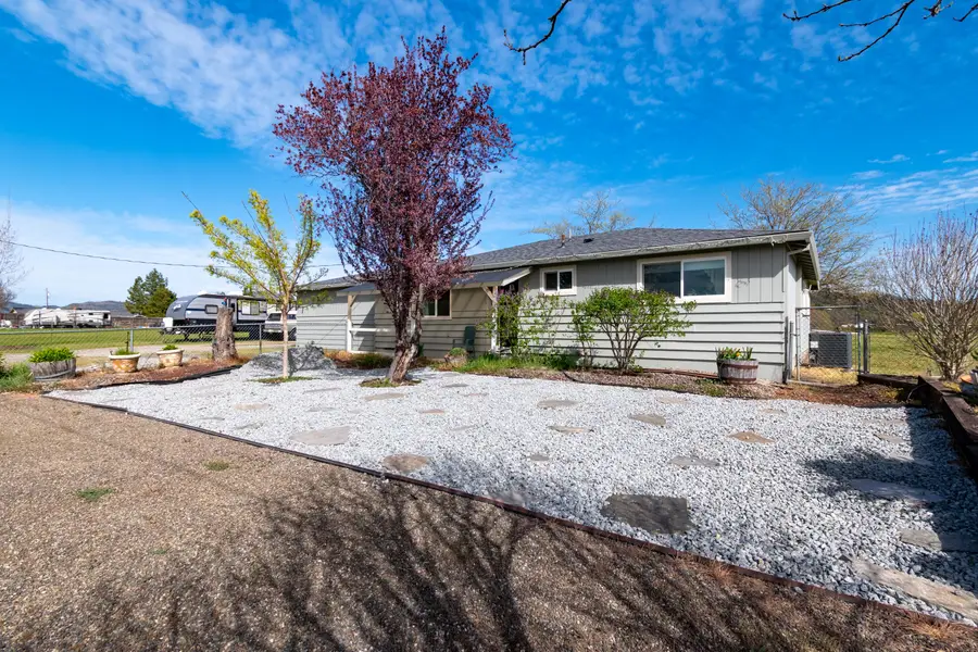 245 Highway 234, Eagle Point, OR 97524 - #3