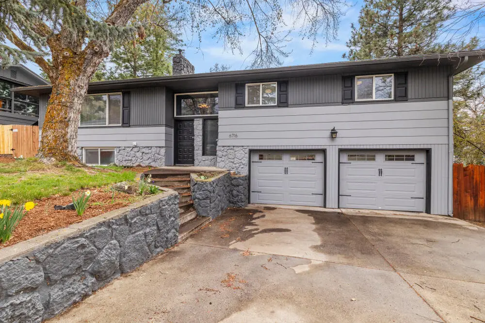 6716 Amber Avenue, Klamath Falls, OR 97603 - #1