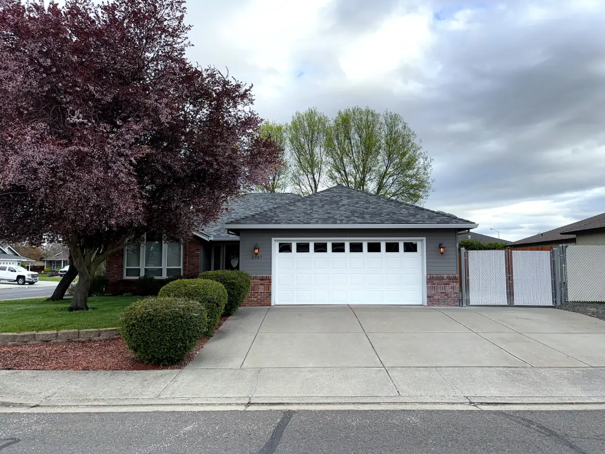 2307 Jeremy Street, Central Point, OR 97502 - #1