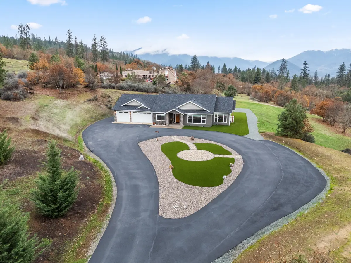 182 Blue Chip Lane, Grants Pass, OR 97527 - #1