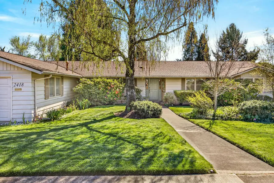 2418 Acorn Way, Medford, OR 97504 - #3