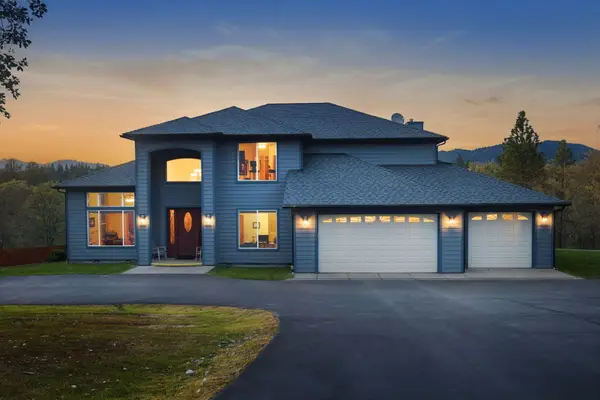547 Jackpine Drive, Grants Pass, OR 97526