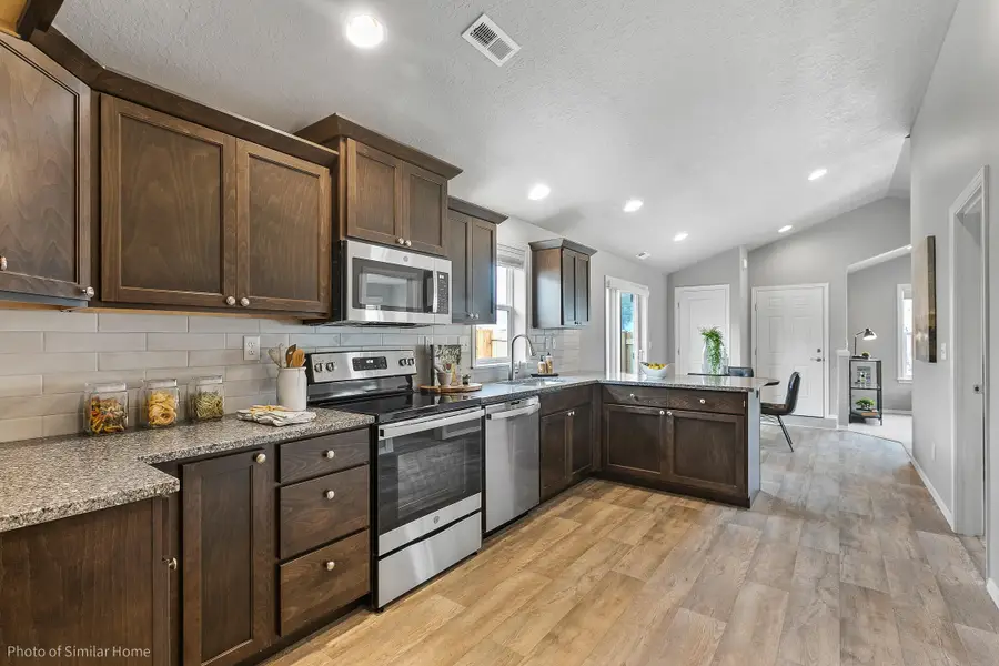 2833 NW Sterling Drive, Redmond, OR 97756 - #2