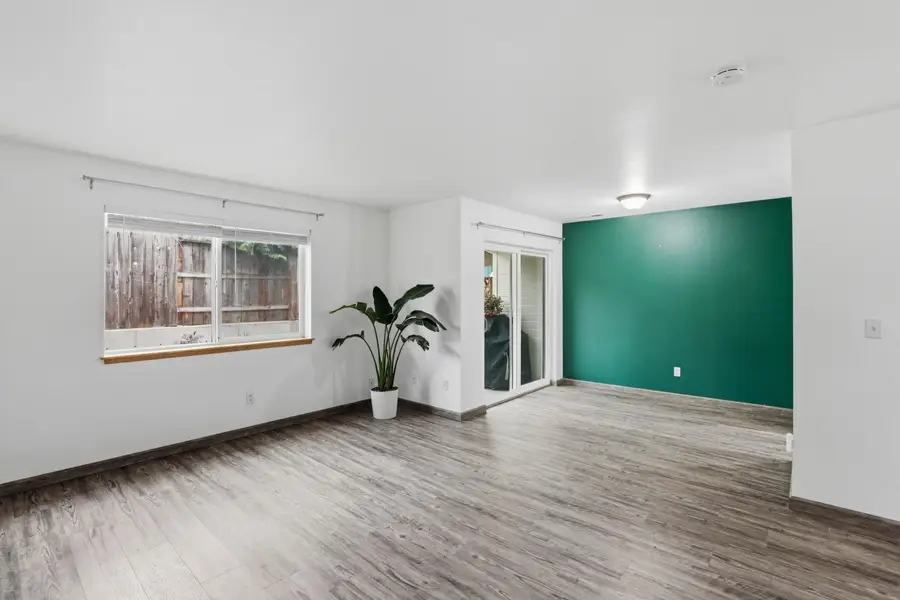 467 Tulipan Way, Talent, OR 97540 - #3