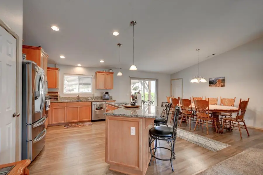 5786 Riverbanks Road, Grants Pass, OR 97527 - #3