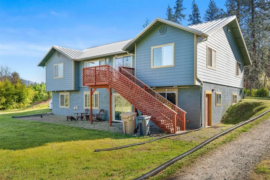 649 Pleasant Valley Road, Merlin, OR 97532 - #3