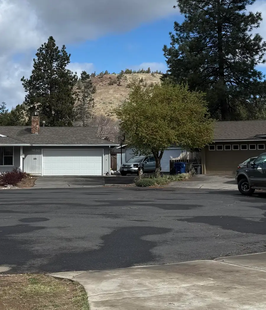 1649 NE Lesley Place, Bend, OR 97701 - #2