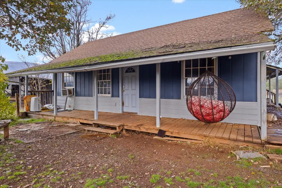 110 Airport Drive, Cave Junction, OR 97523 - #2