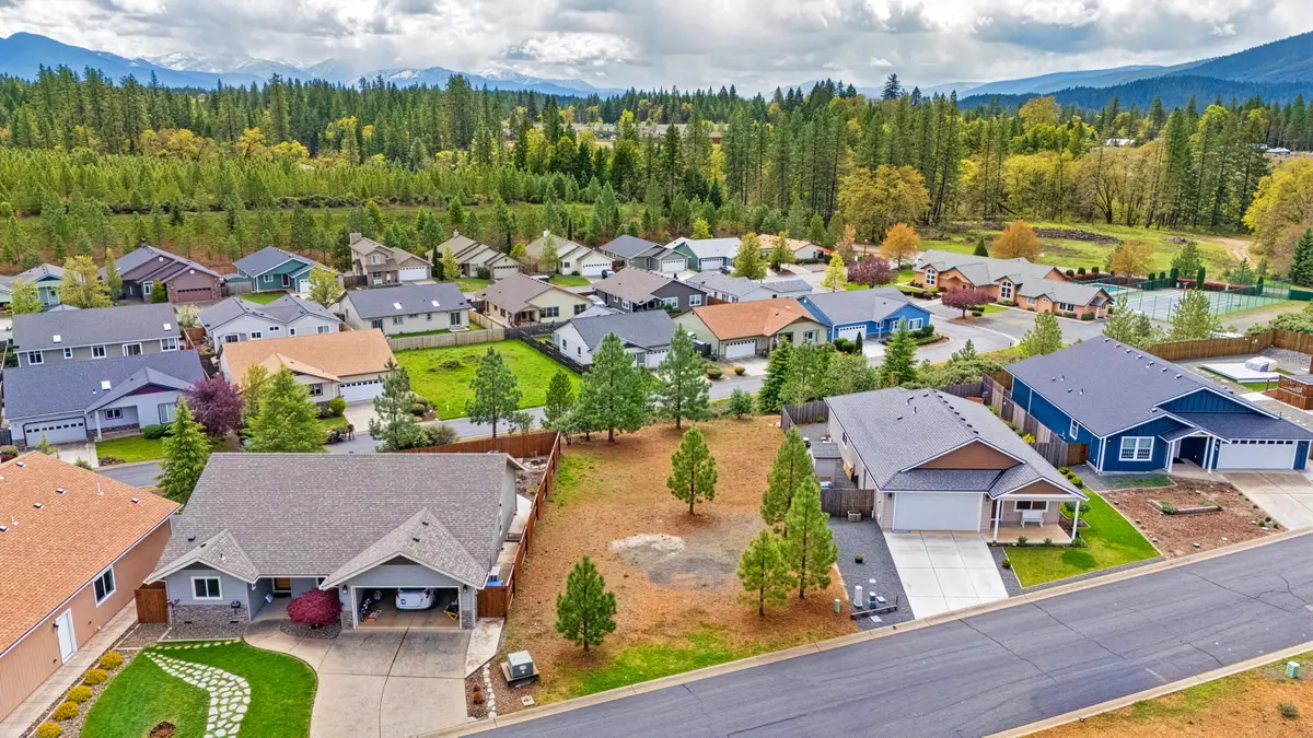 320 Cedar Ridge Drive, Cave Junction, OR 97523 - #1