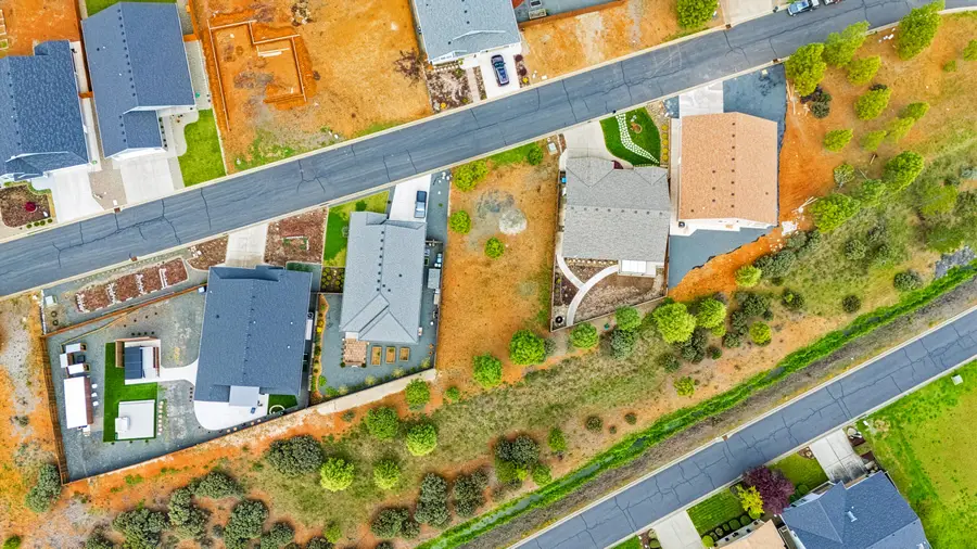 320 Cedar Ridge Drive, Cave Junction, OR 97523 - #3