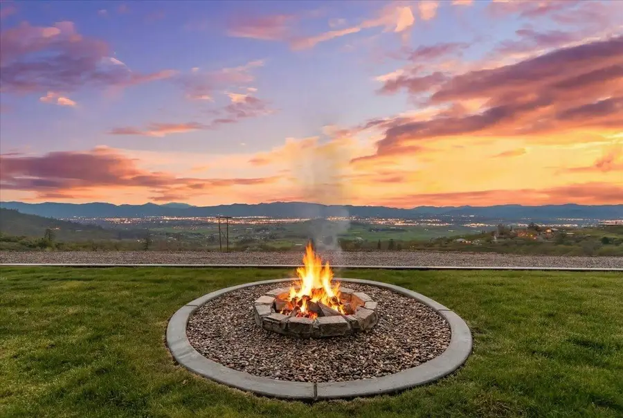 4002 Dry Creek Road, Medford, OR 97504 - #3