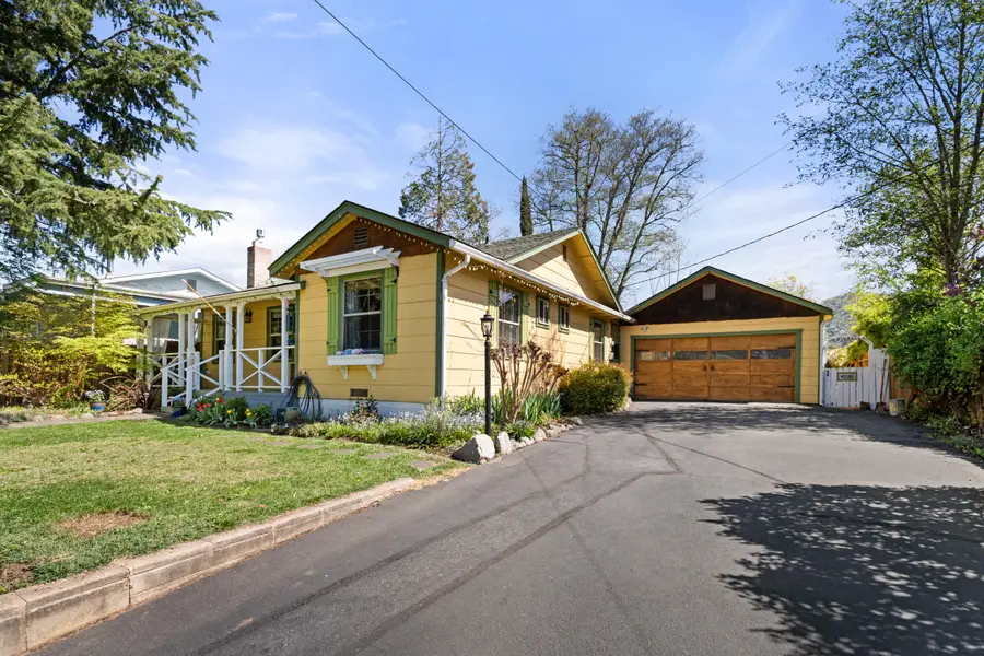 1427 NW Washington Boulevard, Grants Pass, OR 97526 - #3