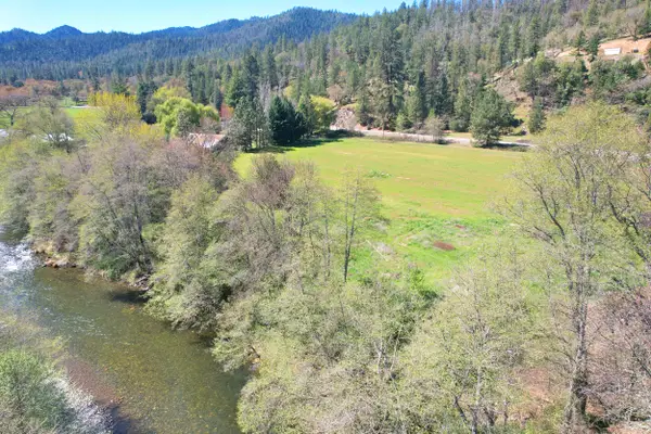 7277 Upper Applegate Road, Jacksonville, OR 97530