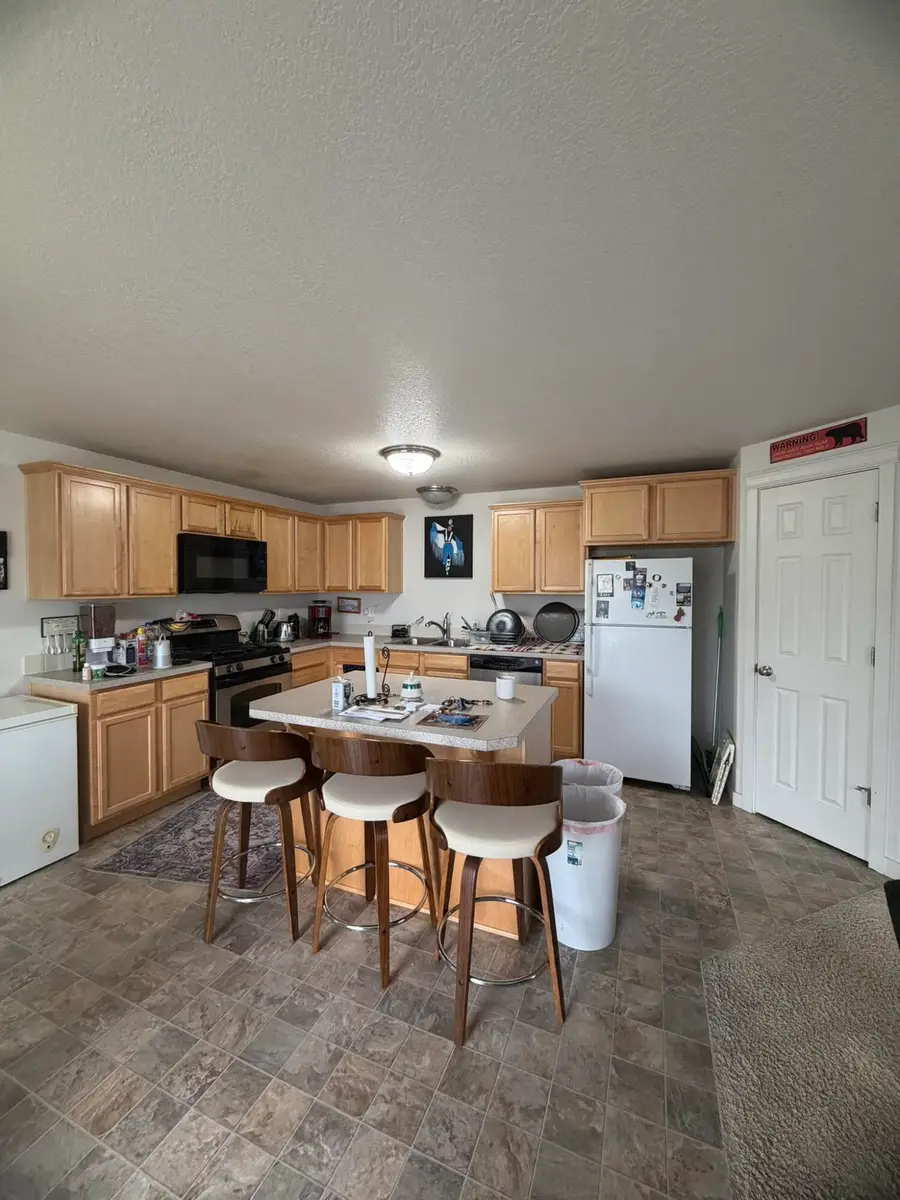 897 SE Kierra Place, Madras, OR 97741 - #3