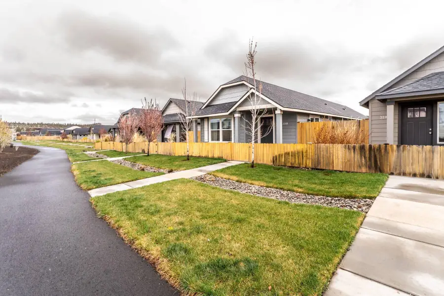 3210 NW 10th Street, Redmond, OR 97756 - #2