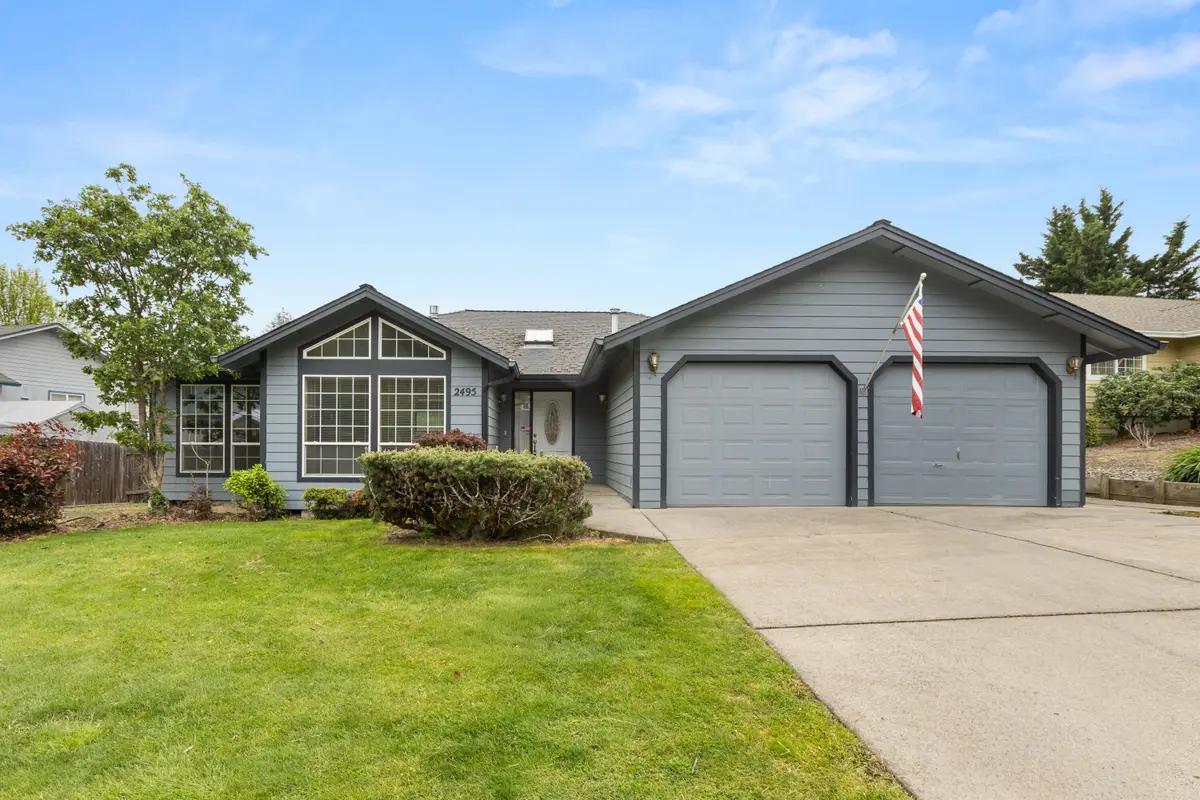 2495 NW Loma Vista Drive, Roseburg, OR 97471 - #1