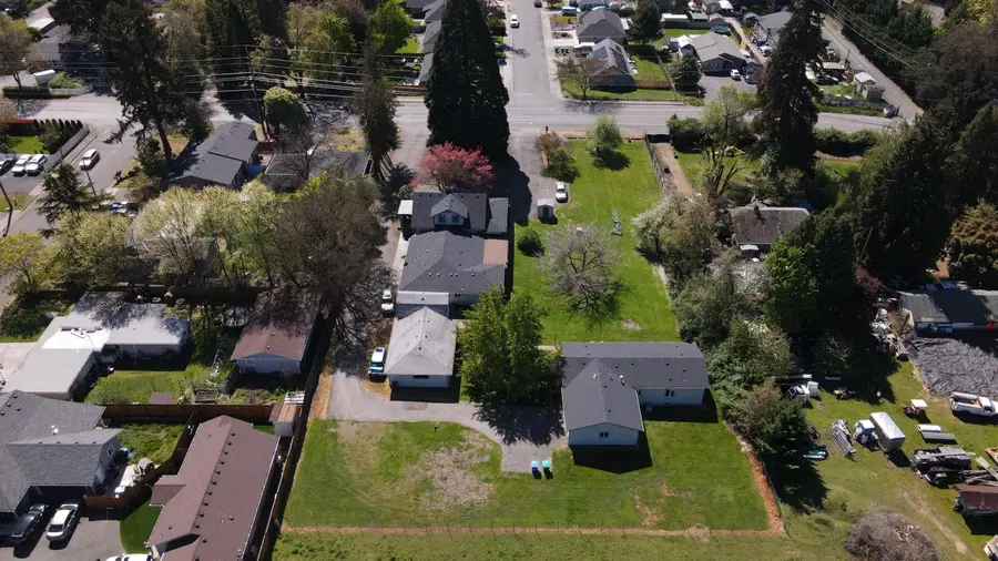 1290 Fruitdale Drive, Grants Pass, OR 97527 - #3