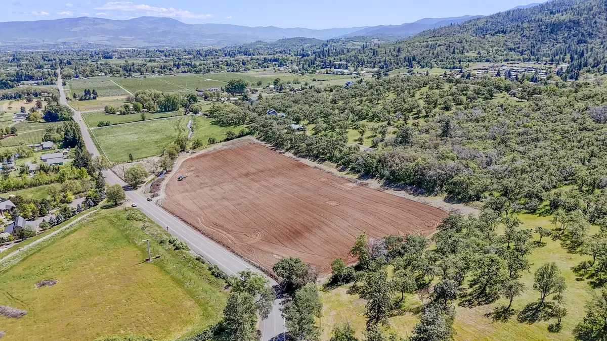 Bellinger Lane, Medford, OR 97501 - #1