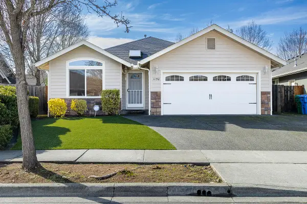 1150 Angler Lane, Grants Pass, OR 97527