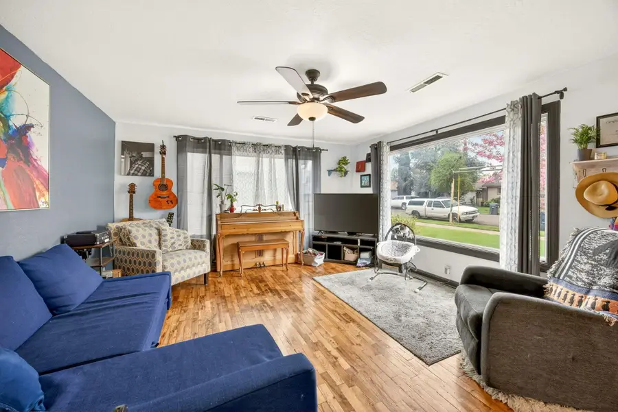 948 Murray Avenue, Medford, OR 97501 - #3