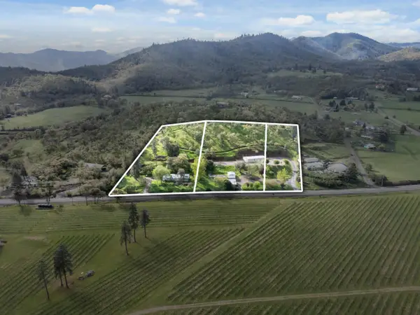 2373 Pioneer Road, Talent, OR 97540