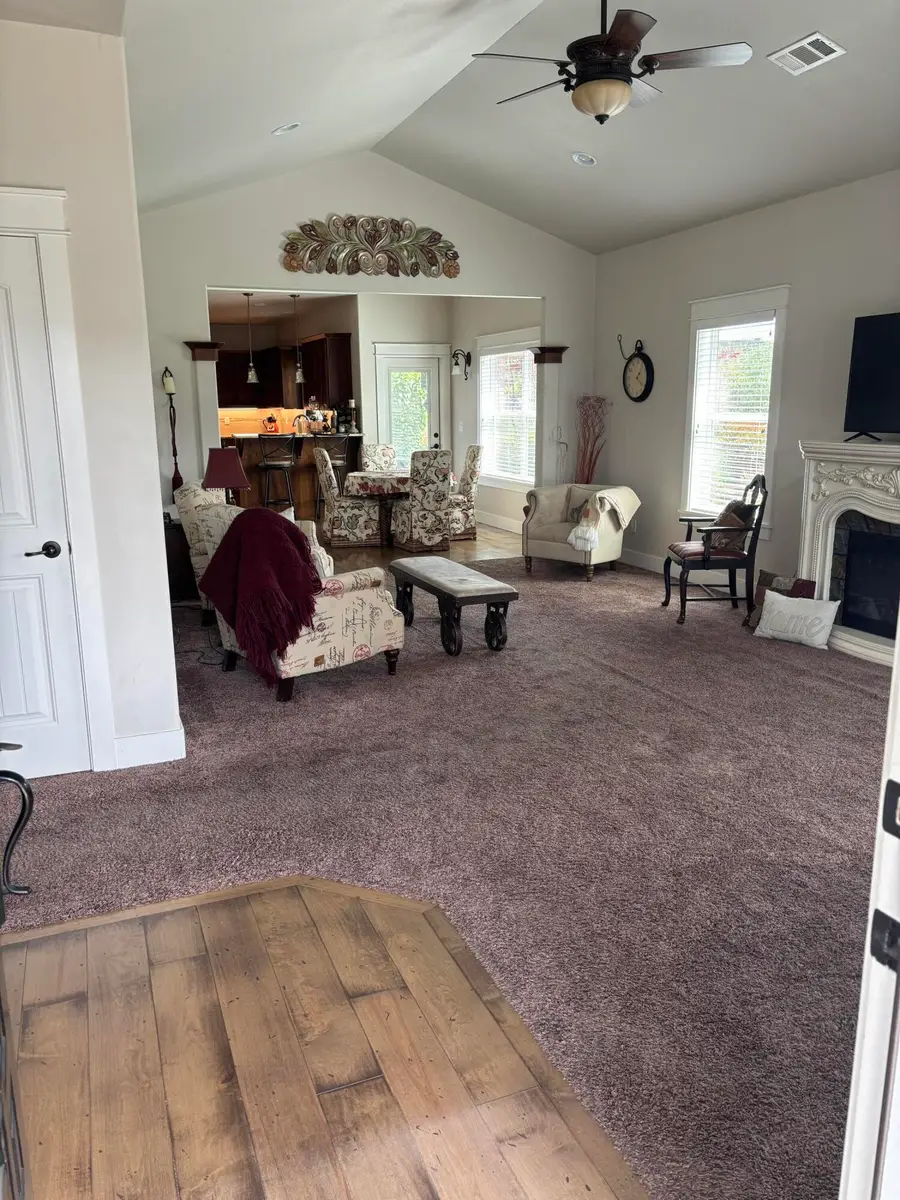 1160 Boulder Ridge Street, Central Point, OR 97502 - #3