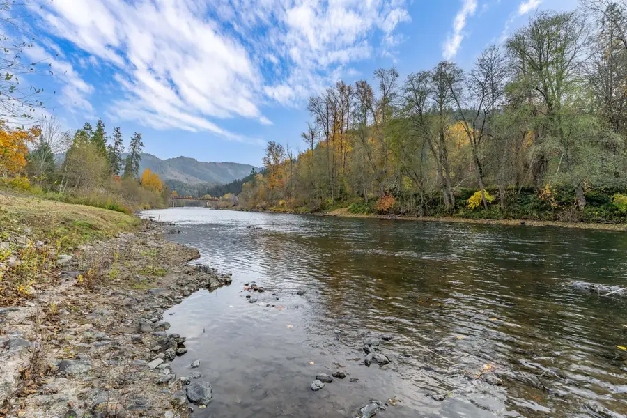 5375 Averill Drive, Grants Pass, OR 97526 - #3