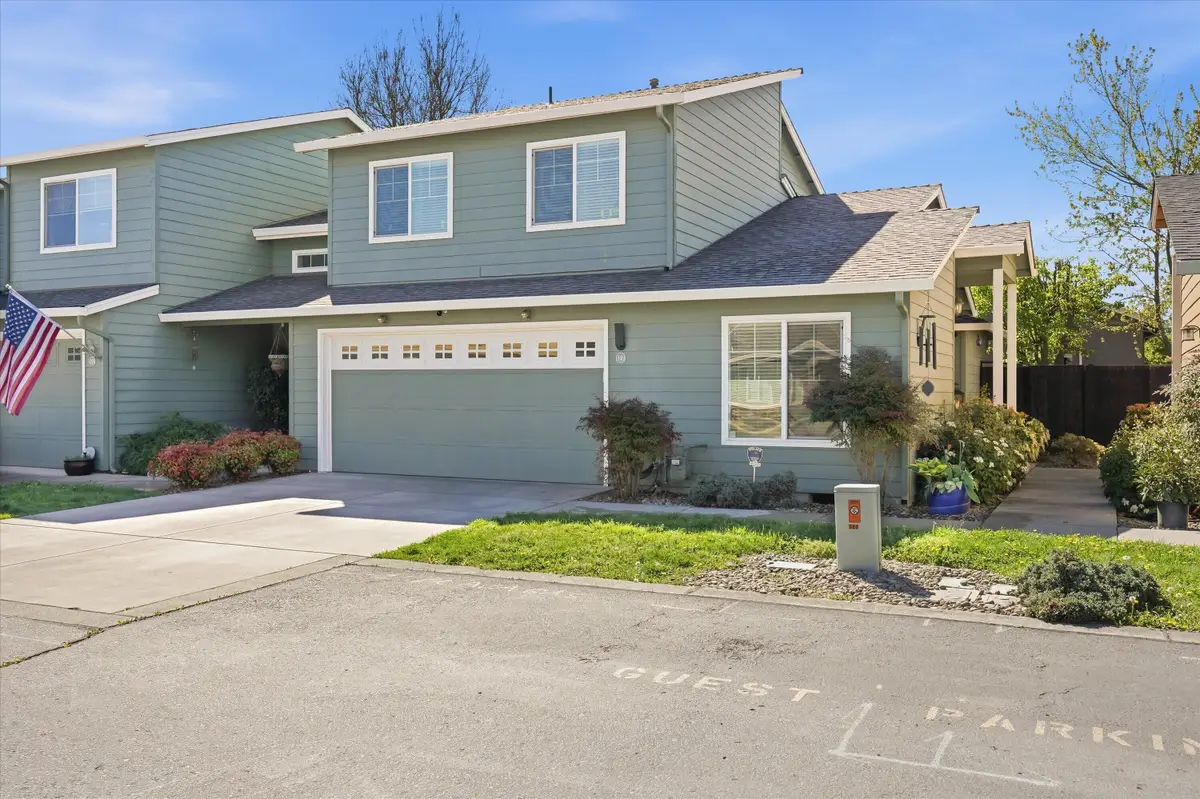 340 Live Oak Loop, Central Point, OR 97502 - #1