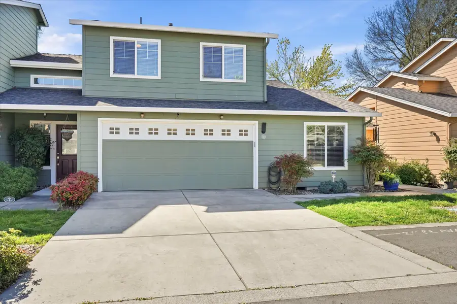 340 Live Oak Loop, Central Point, OR 97502 - #2